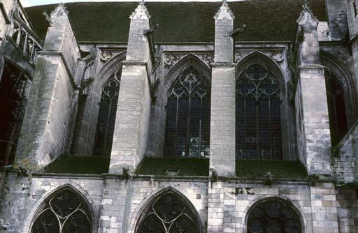 7 3. The western nave clerestory.