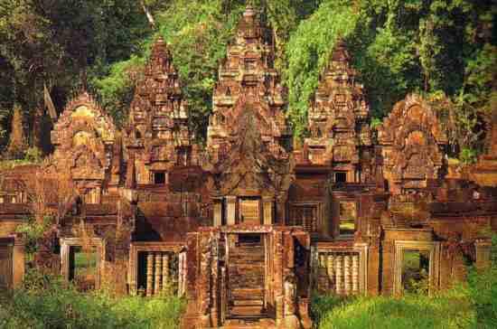*** PART 2 - BANTEAY SREI (3 DAY PASS OK) Lonely Planet review for Banteay Srei This 'Citadel of Women' dedicated to Shiva, is a stunning tour de force of classical art and the most ornate of all of