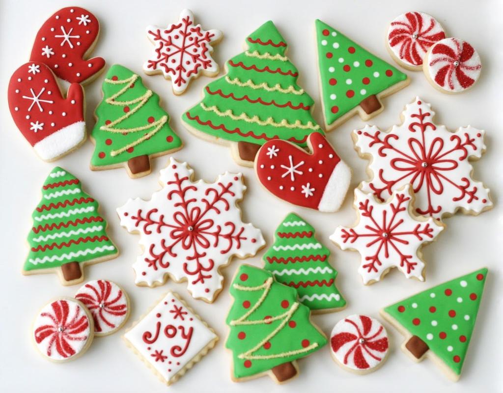 Larry Under the Bridge Ministry Sunday, December 18 after worship Christmas Eve Candlelight Worship Sat., December 24 at 5:00pm. We will need Christmas cookie bakers and lunch packers in December.