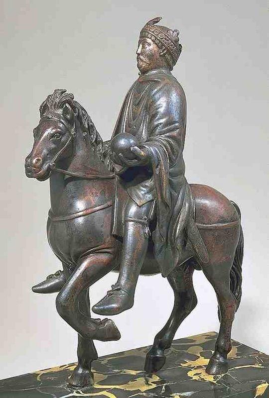 Equestrian statue of Charlemagne 9 th c. C.E. (left) attempted to recreate Greco-Roman figurative sculptural realism.