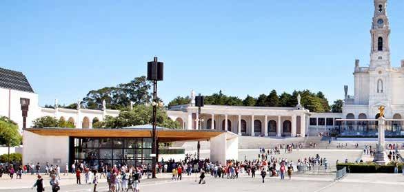 Fatima Our Lady was brighter than the sun shedding rays of light Fatima, a world famous Marian shrine located in Portugal, saw the beginning of apparitions to Francisco, Jacinta and Lucia in 1917.