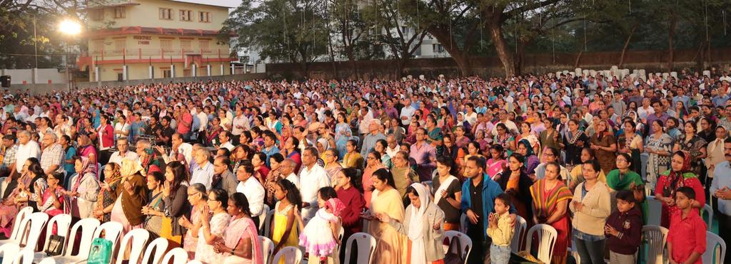 About 5,000 people gathered in a field in Vasai to hear Ralph speak! Fr.
