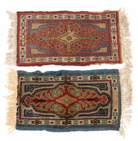 In the beginning, Shmuel Ben-David, Avraham Bar-Adon and Ya akov Kanterovitz headed the department. The carpets were also made as housecrafts in the workers shops.