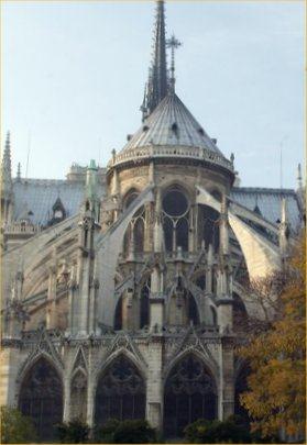 Flying buttresses to support walls