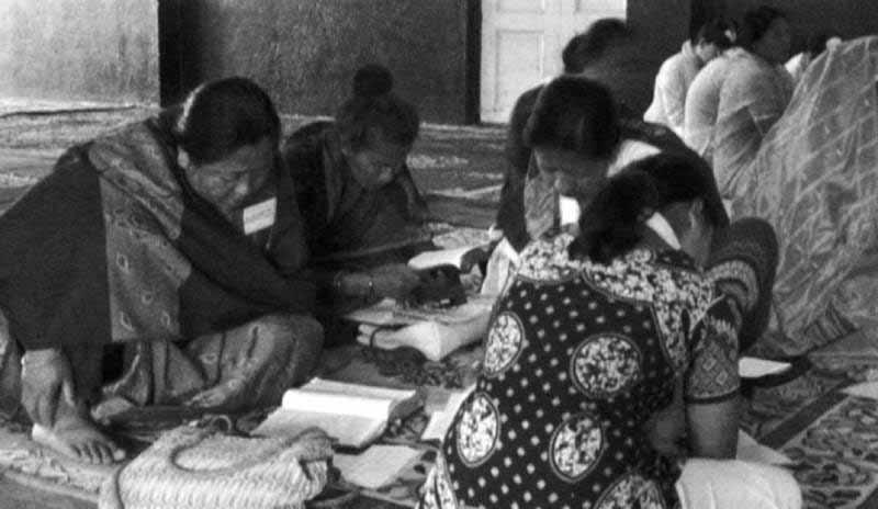 Women studying the Bible in Malaysia.