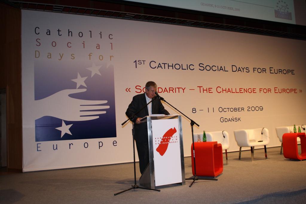 Nicola Rooney, Research Coordinator, Irish Commission for Justice and Social Affairs & member of the preparatory committee for the First Catholic Social Days for Europe Being part of the preparatory