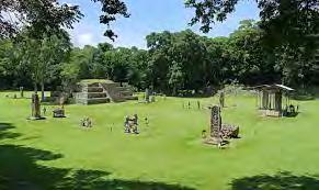 The city was located in the extreme southeast of the Mesoamerican cultural region, on the frontier with the Isthmo-Colombian cultural region, and was almost surrounded by non-maya peoples.