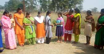 who created any problem in the past International Women s Day and Mahila Shanti Sena Sri Gopal Mohanty The world celebrated the 100 th anniversary of International Women s Day this year on March 8.