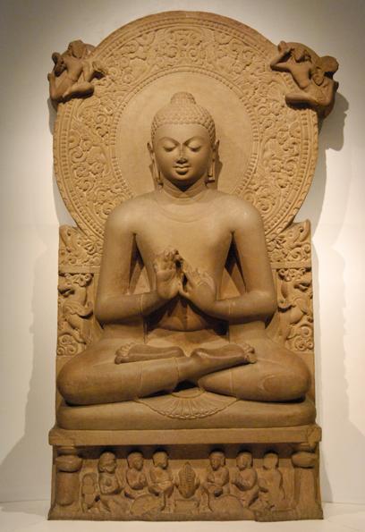 This emphasizes the general serenity of Buddhahood.