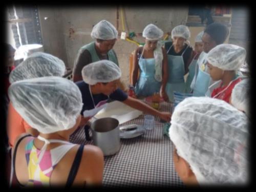 Culinary classes every Tuesday and Saturday in favela Cachoerinha. Taking home food and fresh baked goodies.