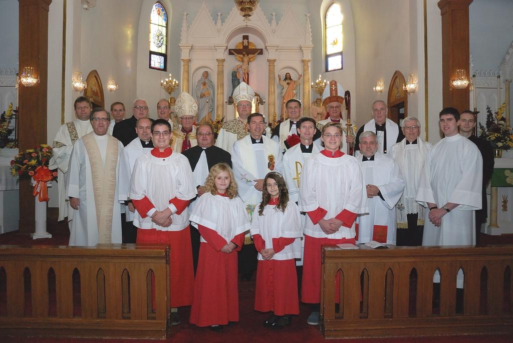 26 God s Field December 2014 Investiture of the Very Rev. Zbigniew Dawid Holy Mother of Sorrows Parish, Dupont, PA The Right Rev.