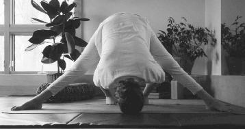 from the experience of less. I also have to learn asana-s from both the inside-out and from the outside-in. Iyengar yoga is the only yoga I have encountered that makes this possible.