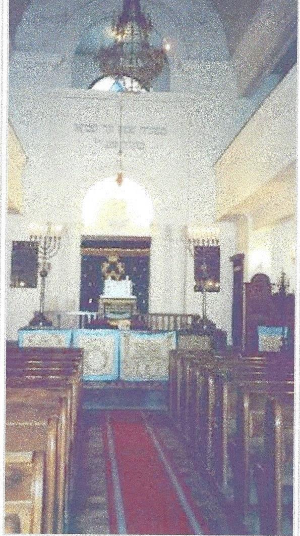 In 1951, the synagogue was restored thanks to the generous support of the American Jewish Joint Distribution Committee. It was nationalized as a national landmark in 1948.