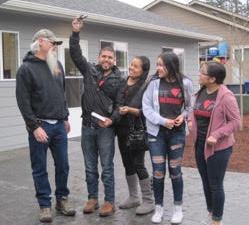 Page 6 THE MARKER 14 February, 2018 Habitat for Humanity Home Dedication What a happy occasion for the Ramos-Gasca family to get their Habitat for Humanity Faith Build keys to their new home Saturday