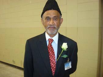 His grandfather Syed Abdul Ghaffar was one of the first to accept Ahmadiyyat in 1904/05 in Monghair, Bihar-India.