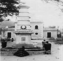 PORTUGUESE AH-MA-KAO COLOANE S MONUMENT COLOANE S MONUMENT commemorates an event which took place much more recently than any of the other events of national importance to Macao, which we have