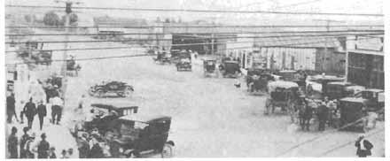 152 HISTORY OF DUCHESNE COUNTY Myton Main Street, circa 1922. Notice the change in just a few short years between the traffic of horse and wagon to automobiles.