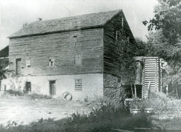 Between the years of 1847 and 1849, four primitive, small-capacity mills were built.