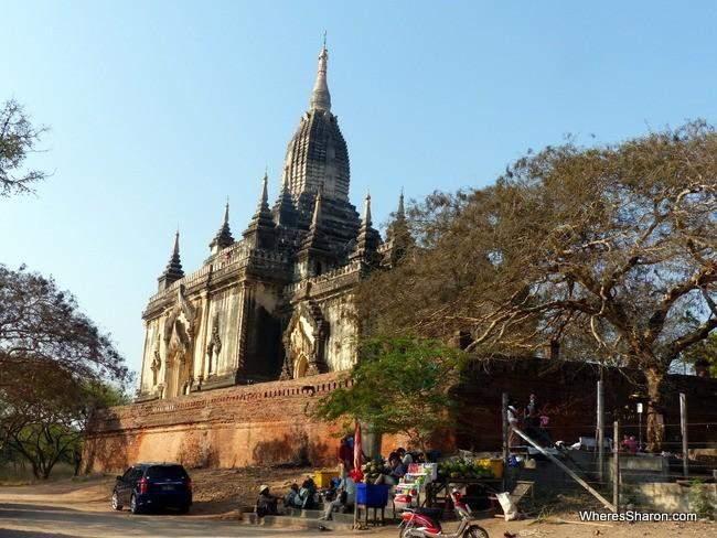 Shwe Gu Gyi Shwe Gu Gyi This was the first temple I visited inside of Old Bagan s walls and