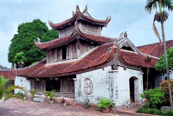 Figure 4: But Thap pagoda (Ha Bac Province) The pagoda was built under the dynasty of King Tran Thanh Tong (1258-1278) and rebuilt in 1647 in