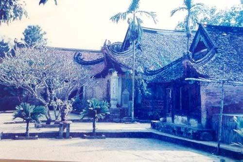 (Truc Lam Buddhism is typical local Buddhism sec of Vietnam) Architecture of