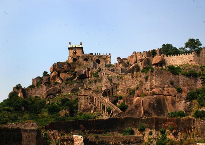 TOUR 1 The Must-do-when-in Hyderabad Tours THE GOLKONDA FORT & QUTB SHAHI TOMBS TOUR Price including taxes INR 1600/- per person Transport in Coaches Minimum 10 persons, Maximum 30 persons Wednesday,