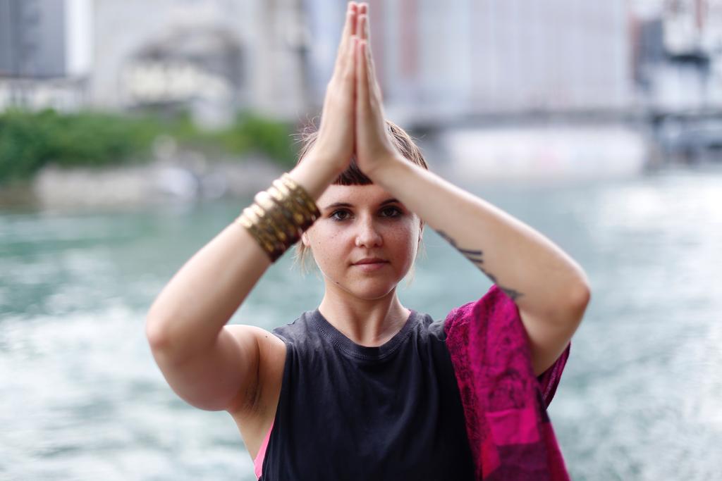As a teacher she is influenced by Anusara Yoga, Vinyasa Yoga Krama Therapy and Universal Yoga. Do you have any questions about this retreat? Don t hesitate and contact Sarah: contact@maisondarna.com.