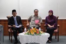 Ismail, Ketua Pengarah MKM pada 15 Oktober 2011. Antara inti pati ucapan YBhg. Tuan Haji Idris b.