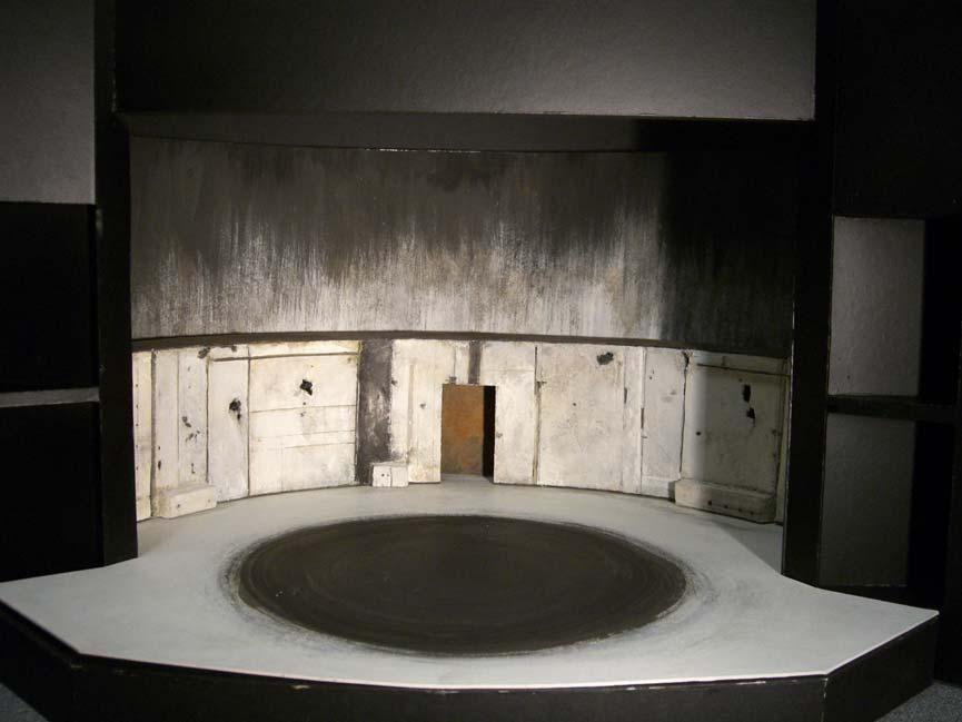Set design by Jessica Curtis Eight points about the design: 1. The end sections of the set can be removed for the purpose of touring to smaller venues. 2.