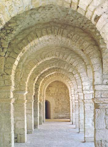 2 The Transverse Arch Further development came in the 8 th century when Muslims used, for the first time, the transverse arch in the Palace of Ukhaidir (720-800) setting precedent for its universal