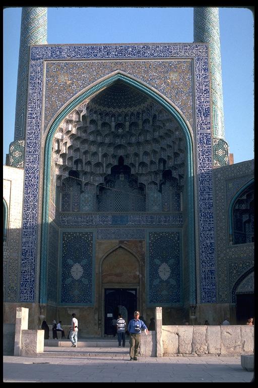 Masjid-i-Shad: 1612-37 Iran The main portal