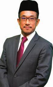 Manaf sebelum ini dilantik sebagai Setiausaha Tetap, Kementerian Hal Ehwal Dalam Negeri dan Ketua Pegawai Eksekutif di Lembaga Pembangunan Ekonomi Brunei, selepas berkhidmat selama tujuh tahun, di
