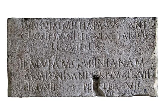 br. A-2271) Figure 4. Second Dolabella s slab about road construction (Archaeological Museum Split, Inv. No. A-2271) foto / photo: T. Seser 152 prednje.