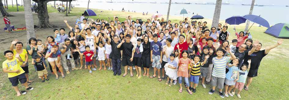 ISSUE 014 AG TIMES Jul - Aug 2014 5 togetherness - ag churches A SIGNIFICANT EASTER WATER BAPTISM BY REV SAMUEL HENG, NEW HORIZON CHURCH The Lord rose from