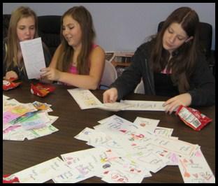 Helping the Sick Make get-well cards to send to hospital patients Be a pen-pal with a sick child Make holiday crafts Make fleece blankets or quilts Books Magazines Board games Crossword
