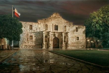 Texans Revolt: In 1835, the Texans rebelled against Mexican rule, they seized the Mexican garrisons at