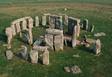 How was it built? First stage: The first Stonehenge was a large earthwork probably built around 3100 BC. They formed a circle.