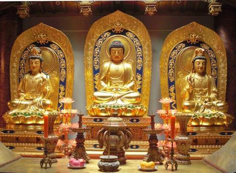 Slide 13 Amitabha Buddha Amitābha Buddha and his attendant bodhisattvas Avalokiteśvara (right) and