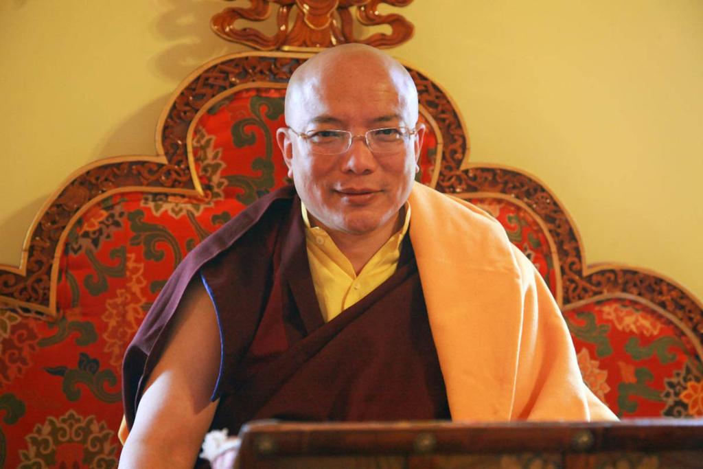 Understanding the Dharma by Chamgon Kenting Tai Situpa At the request of devotees I will give a teaching on dharma.