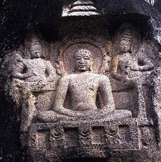 Earliest Tamil inscriptions Jaina ascetics stayed in natural caverns from the 3 rd century, BCE and performed penance.