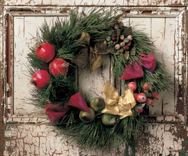 Wreaths Since classical antiquity, the wreath has been used as a symbol of power and strength.