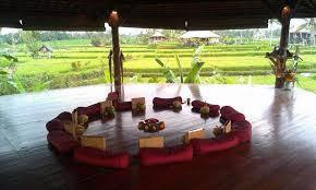 need space to reflect, recharge, and refocus - I've often thought about a yoga retreat - I want to experience Bali's