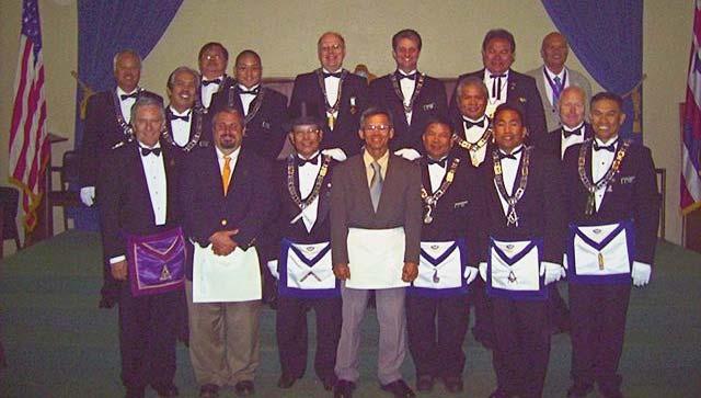 Ed Abutin and the other officers, along with Kauai Lodge's Master - WBro.