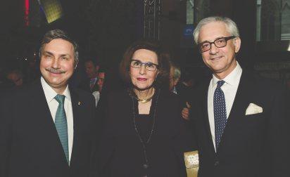 ONASSIS CULTURAL CENTER OPENS RENOVATED GALLERY (L to R) Anthony S. Papadimitriou with Paulette Poulos and George S. Tsandikos.