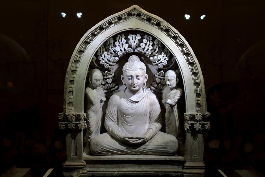 014 Buddha from Fayaz-Tepe, 1st-2nd century,