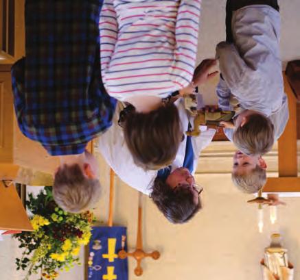 The parish receives baptised children to communion