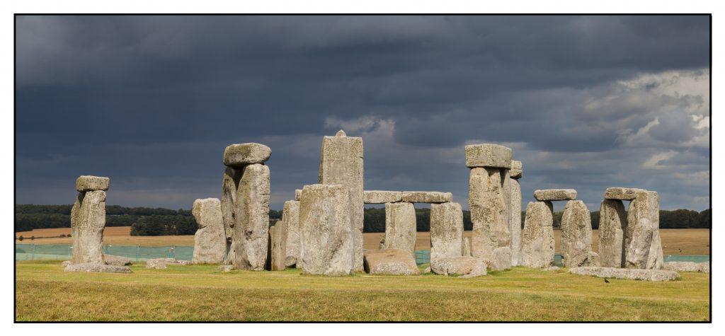 In the center of the figure is a large standing stone the only stone still upright from the great trilithon ( three stones two erect stones with a superimposed lintel).