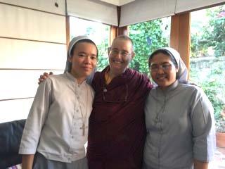 Relics of High Lama in Perth His Eminence Choden Rinpoche s relics at Hayagriva Buddhist Centre Thanks Ven Dekyi! 9am - 5pm Saturday April 2. 9am - 5pm Sunday April 3.