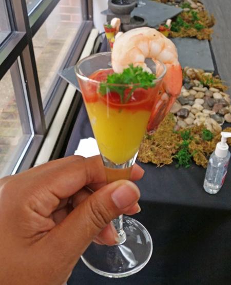 For the foodies, Elite Catering provided nibbles of shrimp cocktail in glasses with both cocktail and lemon sauce, spinach cream tarts, tomato