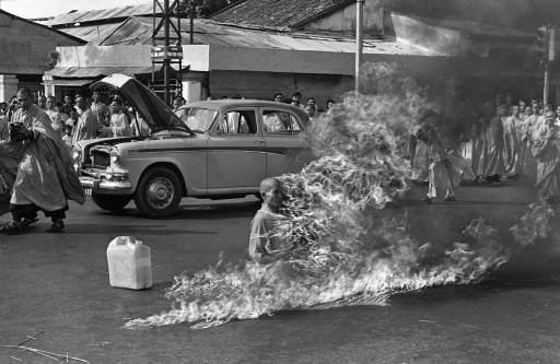 Thích Quảng Đức [1] (1897 11 June 1963, born Lâm Văn Túc), was a Vietnamese Mahayana Buddhist monk who burned himself to death at a busy Saigon
